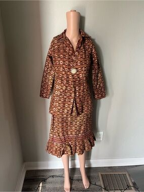 Geometric Print Midi Skirt Set in Brown & Cream